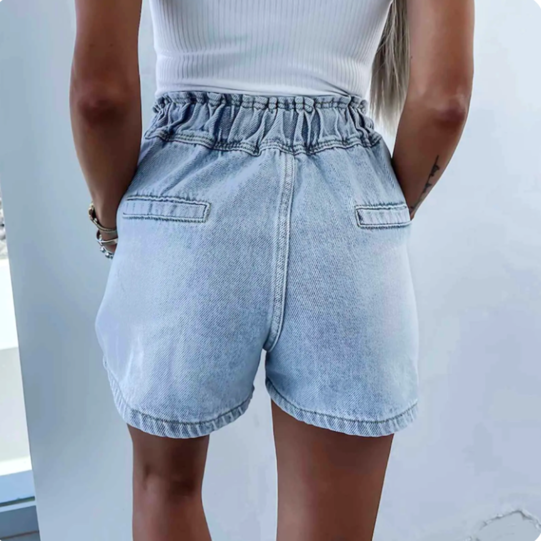 Kirstine - Heart-shaped shorts with crystals