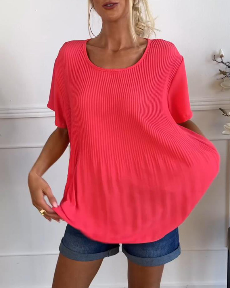 Plain round-neck pleated blouse